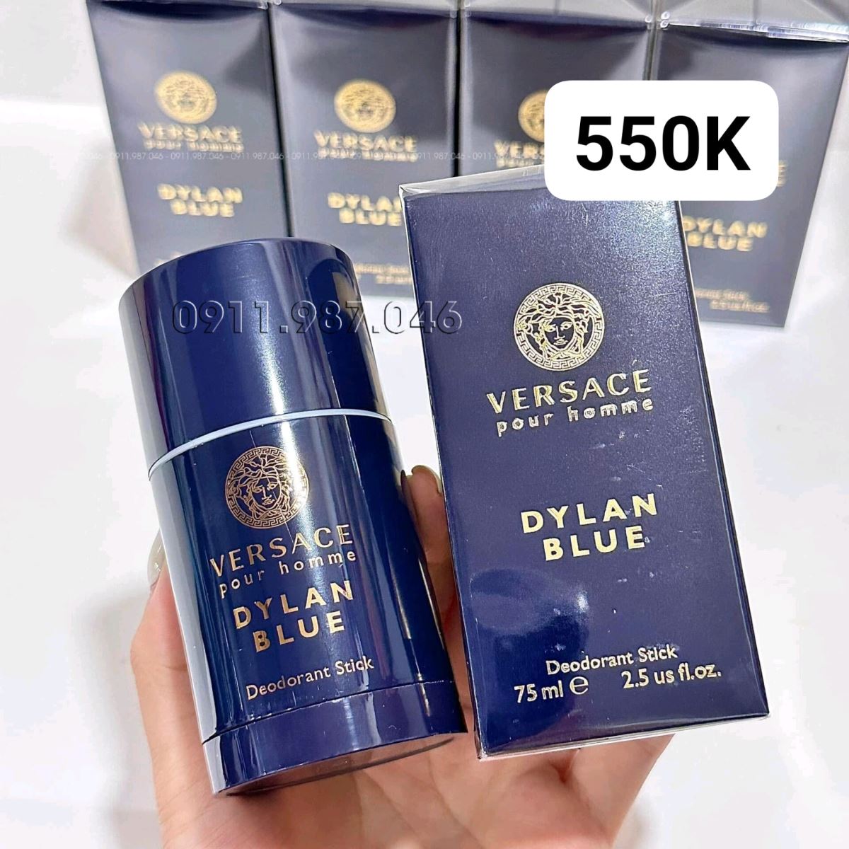 Lăn Versace Dylan xanh đen - Mùi nam tính, cuốn hút