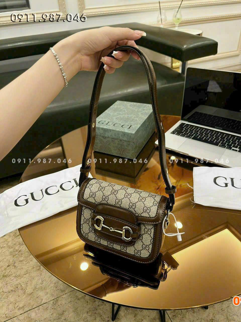 Túi xách nữ Gucci nhỏ gọn xinh xắn đeo chéo kẹp nách đều đẹp - TXN102238-017